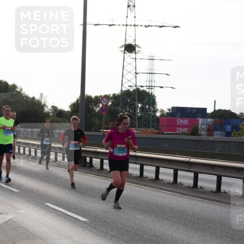03.10.2024 - Köhlbrandbrückenlauf Miley Keyser http://msf.ph/oto/7156144 03.10.2024 09:13:23 Position 3 1257, 1344, 50, 1242 meine-sportfotos.de