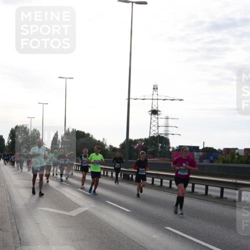 03.10.2024 - Köhlbrandbrückenlauf Miley Keyser http://msf.ph/oto/7156145 03.10.2024 09:13:24 Position 3 1242 meine-sportfotos.de