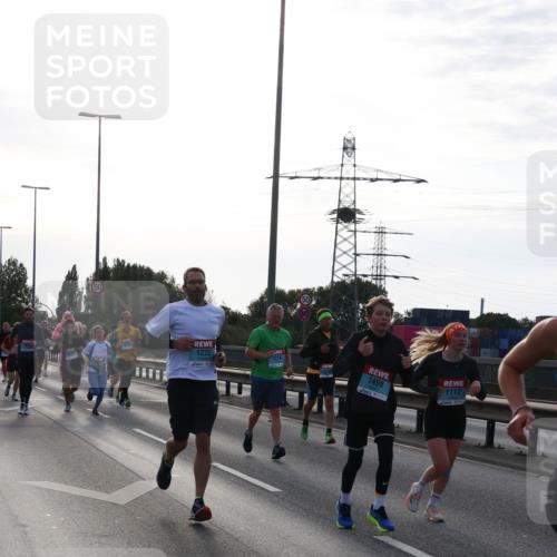 03.10.2024 - Köhlbrandbrückenlauf Miley Keyser http://msf.ph/oto/7156173 03.10.2024 09:13:30 Position 3 1222, 1214, 1455, 1112 meine-sportfotos.de