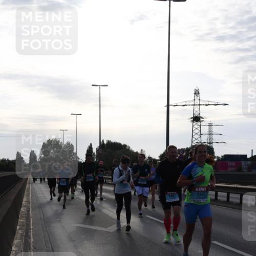 03.10.2024 - Köhlbrandbrückenlauf Miley Keyser http://msf.ph/oto/7156218 03.10.2024 09:13:40 Position 3 1239, 1487, 1263 meine-sportfotos.de
