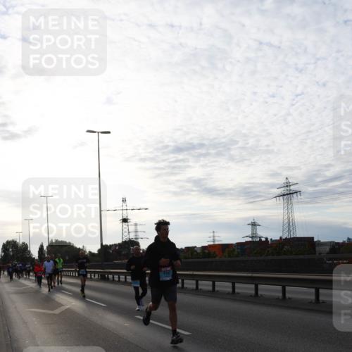 03.10.2024 - Köhlbrandbrückenlauf Miley Keyser http://msf.ph/oto/7156255 03.10.2024 09:13:47 Position 3 1102 meine-sportfotos.de