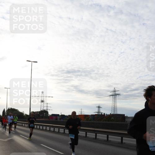 03.10.2024 - Köhlbrandbrückenlauf Miley Keyser http://msf.ph/oto/7156263 03.10.2024 09:13:49 Position 3 1212, 11 meine-sportfotos.de