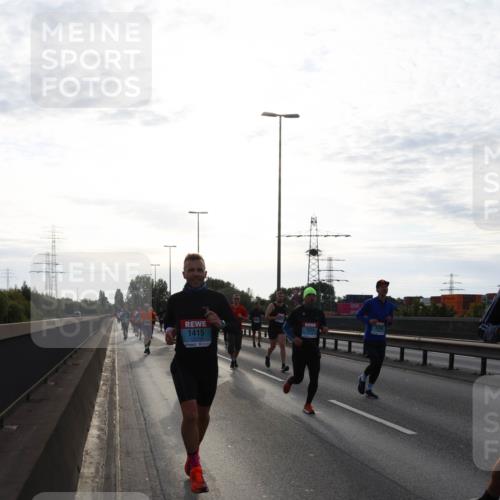 03.10.2024 - Köhlbrandbrückenlauf Miley Keyser http://msf.ph/oto/7156316 03.10.2024 09:14:01 Position 3 1, 1415, 1355 meine-sportfotos.de