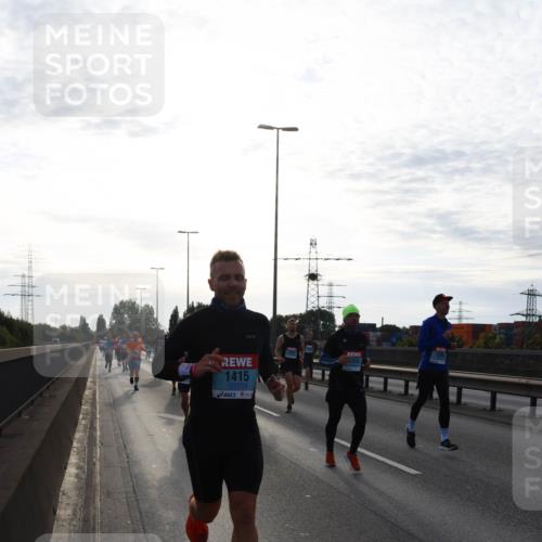 03.10.2024 - Köhlbrandbrückenlauf Miley Keyser http://msf.ph/oto/7156318 03.10.2024 09:14:01 Position 3 1415, 1355, 1284 meine-sportfotos.de