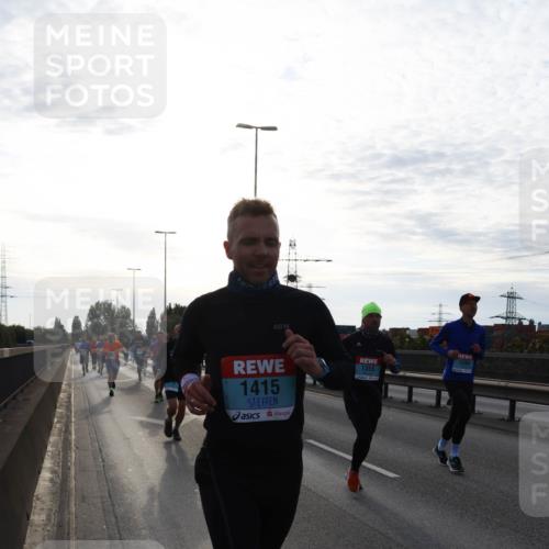 03.10.2024 - Köhlbrandbrückenlauf Miley Keyser http://msf.ph/oto/7156324 03.10.2024 09:14:02 Position 3 1415, 1284, 1355 meine-sportfotos.de