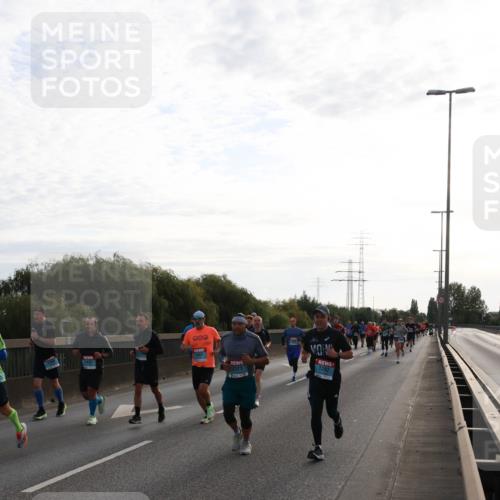 03.10.2024 - Köhlbrandbrückenlauf Miley Keyser http://msf.ph/oto/7156328 03.10.2024 09:14:18 Position 3 1667, 1321, 1262 meine-sportfotos.de