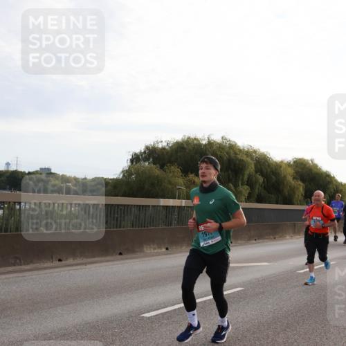 03.10.2024 - Köhlbrandbrückenlauf Miley Keyser http://msf.ph/oto/7156373 03.10.2024 09:14:27 Position 3 19 meine-sportfotos.de