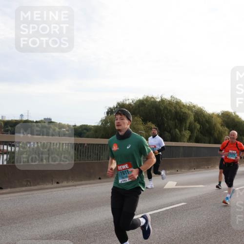 03.10.2024 - Köhlbrandbrückenlauf Miley Keyser http://msf.ph/oto/7156375 03.10.2024 09:14:27 Position 3 1224, 1911 meine-sportfotos.de