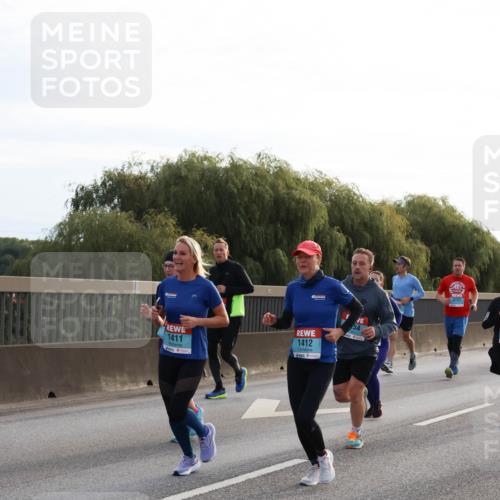 03.10.2024 - Köhlbrandbrückenlauf Miley Keyser http://msf.ph/oto/7156441 03.10.2024 09:14:39 Position 3 1411, 1412, 3107 meine-sportfotos.de