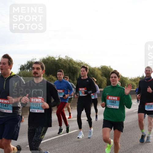03.10.2024 - Köhlbrandbrückenlauf Miley Keyser http://msf.ph/oto/7156488 03.10.2024 09:14:47 Position 3 1147, 1151, 1035, 1563, 2728 meine-sportfotos.de