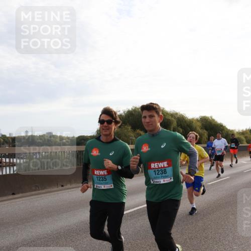 03.10.2024 - Köhlbrandbrückenlauf Miley Keyser http://msf.ph/oto/7156510 03.10.2024 09:14:50 Position 3 1235, 1238 meine-sportfotos.de