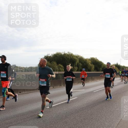 03.10.2024 - Köhlbrandbrückenlauf Miley Keyser http://msf.ph/oto/7156552 03.10.2024 09:14:55 Position 3 1264, 1230, 1604 meine-sportfotos.de