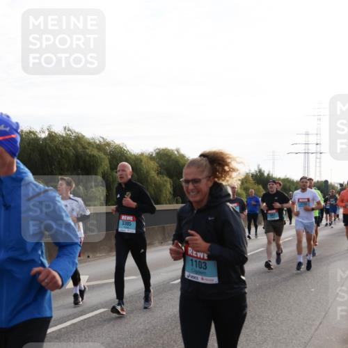 03.10.2024 - Köhlbrandbrückenlauf Miley Keyser http://msf.ph/oto/7156715 03.10.2024 09:15:23 Position 3 3305, 1103, 2754 meine-sportfotos.de