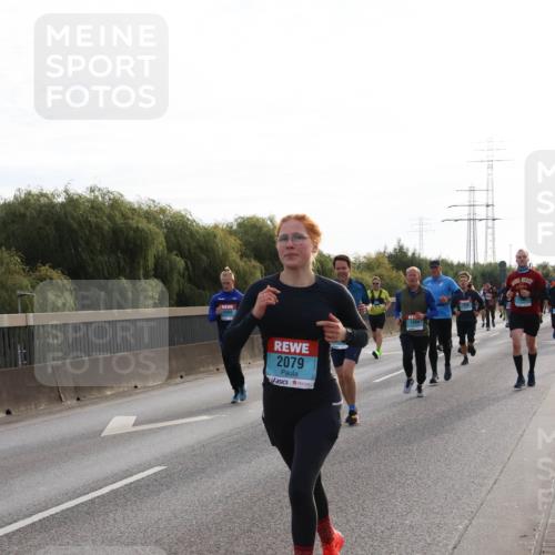 03.10.2024 - Köhlbrandbrückenlauf Miley Keyser http://msf.ph/oto/7156829 03.10.2024 09:15:39 Position 3 1808, 2079, 1886 meine-sportfotos.de