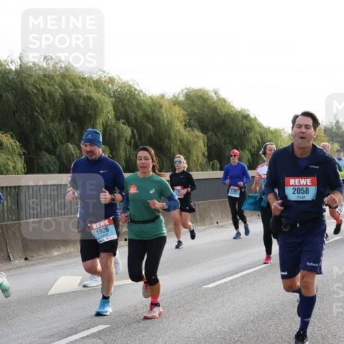 03.10.2024 - Köhlbrandbrückenlauf Miley Keyser http://msf.ph/oto/7157212 03.10.2024 09:16:33 Position 3 1926, 2058 meine-sportfotos.de