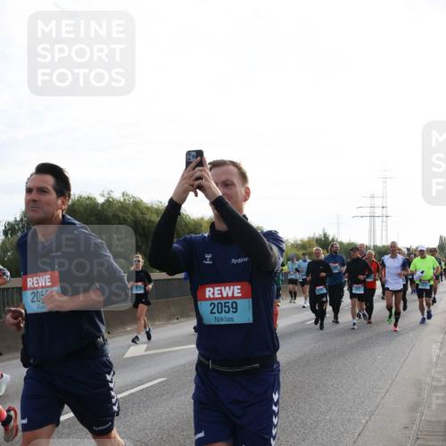 03.10.2024 - Köhlbrandbrückenlauf Miley Keyser http://msf.ph/oto/7157228 03.10.2024 09:16:35 Position 3 205, 2059 meine-sportfotos.de