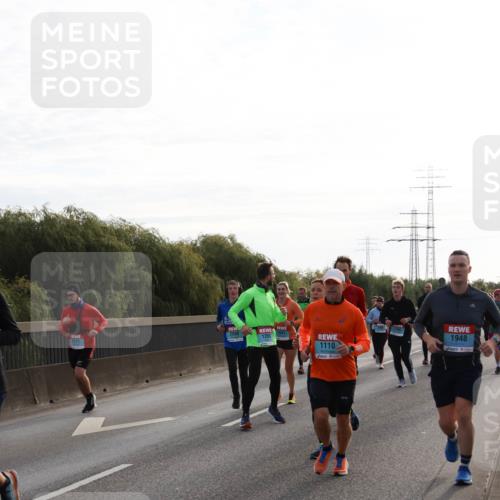 03.10.2024 - Köhlbrandbrückenlauf Miley Keyser http://msf.ph/oto/7157291 03.10.2024 09:16:46 Position 3 2111, 1691, 1288, 1110, 1948 meine-sportfotos.de
