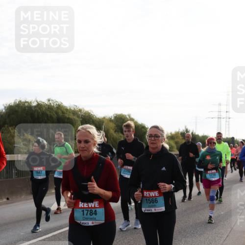 03.10.2024 - Köhlbrandbrückenlauf Miley Keyser http://msf.ph/oto/7157315 03.10.2024 09:16:49 Position 3 1947, 1393, 2205, 1784, 1566, 1716 meine-sportfotos.de