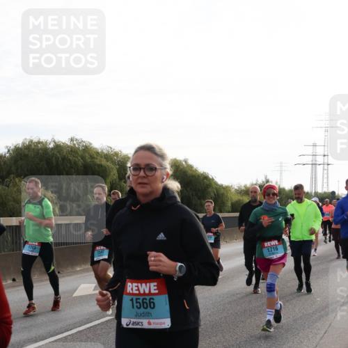 03.10.2024 - Köhlbrandbrückenlauf Miley Keyser http://msf.ph/oto/7157322 03.10.2024 09:16:50 Position 3 1393, 1587, 1566, 1716 meine-sportfotos.de