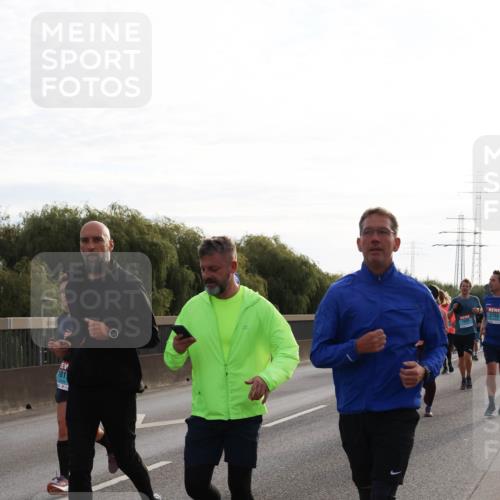 03.10.2024 - Köhlbrandbrückenlauf Miley Keyser http://msf.ph/oto/7157343 03.10.2024 09:16:52 Position 3 2753 meine-sportfotos.de