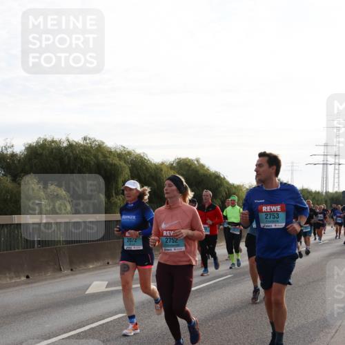 03.10.2024 - Köhlbrandbrückenlauf Miley Keyser http://msf.ph/oto/7157356 03.10.2024 09:16:55 Position 3 2072, 2752, 1972, 2753 meine-sportfotos.de