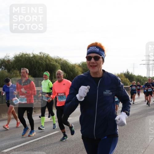 03.10.2024 - Köhlbrandbrückenlauf Miley Keyser http://msf.ph/oto/7157373 03.10.2024 09:16:57 Position 3 19, 2, 1875, 1118 meine-sportfotos.de