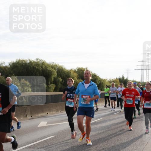 03.10.2024 - Köhlbrandbrückenlauf Miley Keyser http://msf.ph/oto/7157480 03.10.2024 09:17:16 Position 3 23, 2808, 14, 2039, 10, 2038 meine-sportfotos.de