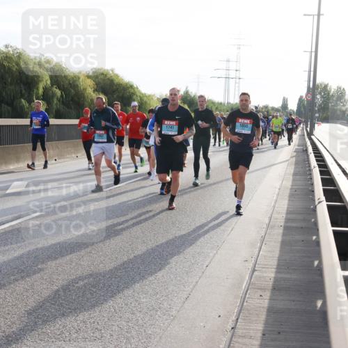 03.10.2024 - Köhlbrandbrückenlauf Miley Keyser http://msf.ph/oto/7157545 03.10.2024 09:17:29 Position 3 1855, 1741, 1862, 50 meine-sportfotos.de