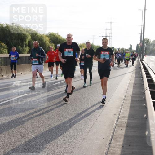 03.10.2024 - Köhlbrandbrückenlauf Miley Keyser http://msf.ph/oto/7157548 03.10.2024 09:17:30 Position 3 1862, 1741, 2570, 1855, 50 meine-sportfotos.de