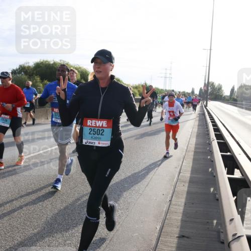 03.10.2024 - Köhlbrandbrückenlauf Miley Keyser http://msf.ph/oto/7157592 03.10.2024 09:17:41 Position 3 2036, 372, 2502 meine-sportfotos.de