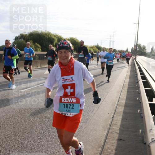 03.10.2024 - Köhlbrandbrückenlauf Miley Keyser http://msf.ph/oto/7157603 03.10.2024 09:17:43 Position 3 1872 meine-sportfotos.de
