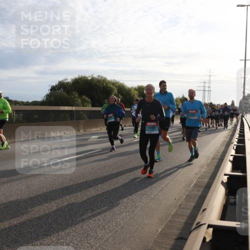 03.10.2024 - Köhlbrandbrückenlauf Miley Keyser http://msf.ph/oto/7157626 03.10.2024 09:17:52 Position 3 1609, 1134 meine-sportfotos.de