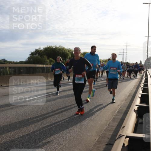 03.10.2024 - Köhlbrandbrückenlauf Miley Keyser http://msf.ph/oto/7157627 03.10.2024 09:17:53 Position 3 1869, 1609, 1134 meine-sportfotos.de