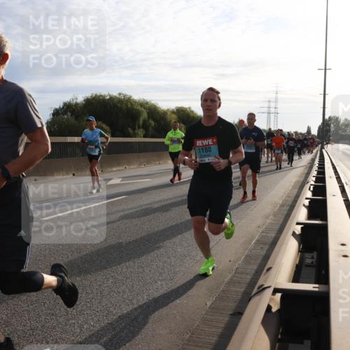 03.10.2024 - Köhlbrandbrückenlauf Miley Keyser http://msf.ph/oto/7157653 03.10.2024 09:18:01 Position 3 2834, 2446, 1180, 3020 meine-sportfotos.de