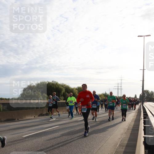 03.10.2024 - Köhlbrandbrückenlauf Miley Keyser http://msf.ph/oto/7157713 03.10.2024 09:18:25 Position 3 2747 meine-sportfotos.de