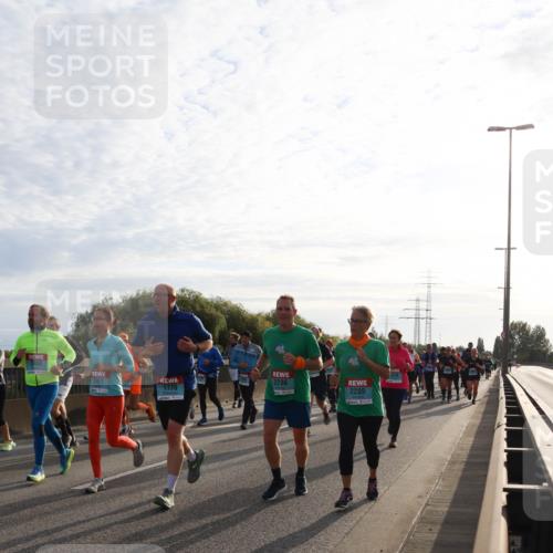 03.10.2024 - Köhlbrandbrückenlauf Miley Keyser http://msf.ph/oto/7157721 03.10.2024 09:18:27 Position 3 2460, 1570, 2461, 2286, 1770, 2285 meine-sportfotos.de