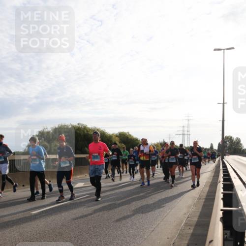 03.10.2024 - Köhlbrandbrückenlauf Miley Keyser http://msf.ph/oto/7157729 03.10.2024 09:18:30 Position 3 2264, 2048 meine-sportfotos.de