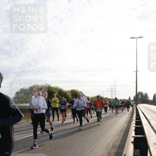 03.10.2024 - Köhlbrandbrückenlauf Miley Keyser http://msf.ph/oto/7157752 03.10.2024 09:18:35 Position 3 2174 meine-sportfotos.de