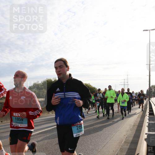 03.10.2024 - Köhlbrandbrückenlauf Miley Keyser http://msf.ph/oto/7157783 03.10.2024 09:18:44 Position 3 1959, 249 meine-sportfotos.de