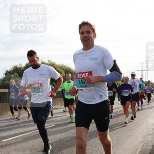 03.10.2024 - Köhlbrandbrückenlauf Miley Keyser http://msf.ph/oto/7157797 03.10.2024 09:18:51 Position 3 2433, 284, 243, 253, 2034 meine-sportfotos.de