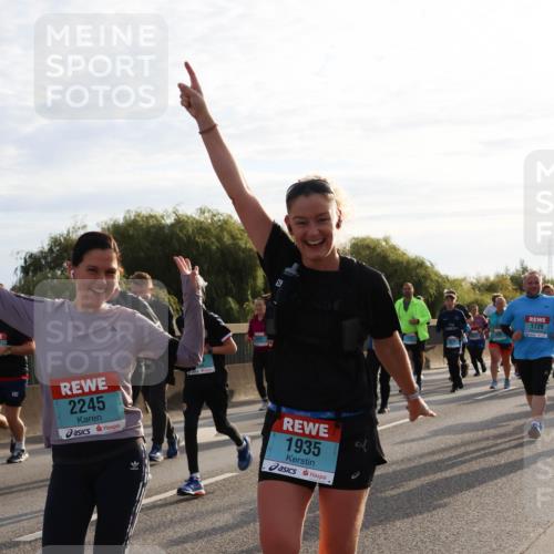 03.10.2024 - Köhlbrandbrückenlauf Miley Keyser http://msf.ph/oto/7157818 03.10.2024 09:18:57 Position 3 2245, 1935, 1729 meine-sportfotos.de