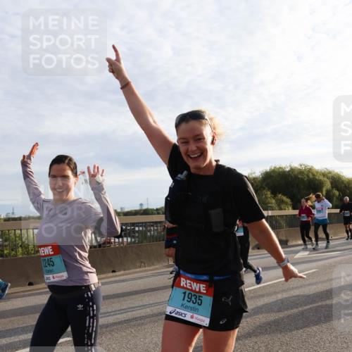 03.10.2024 - Köhlbrandbrückenlauf Miley Keyser http://msf.ph/oto/7157822 03.10.2024 09:18:58 Position 3 2245, 25, 1935 meine-sportfotos.de