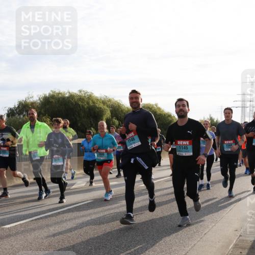 03.10.2024 - Köhlbrandbrückenlauf Miley Keyser http://msf.ph/oto/7157833 03.10.2024 09:19:01 Position 3 2527, 2427, 2426, 2406, 1146, 1145, 1507, 1508 meine-sportfotos.de