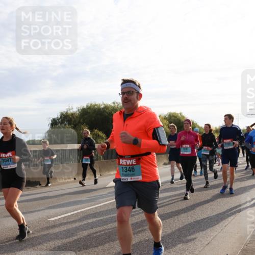 03.10.2024 - Köhlbrandbrückenlauf Miley Keyser http://msf.ph/oto/7157848 03.10.2024 09:19:05 Position 3 3097, 1346, 1611, 2166 meine-sportfotos.de