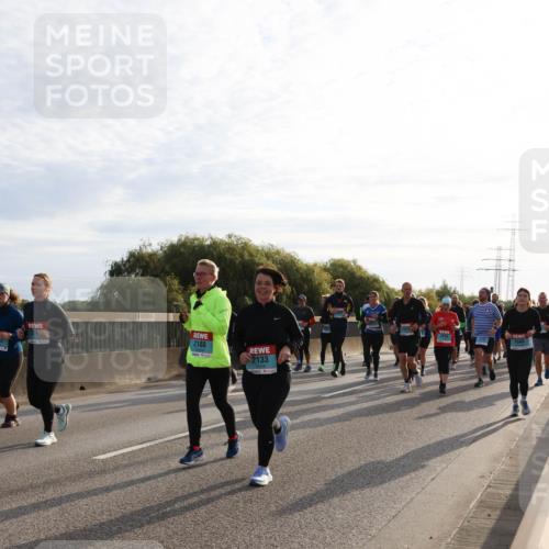 03.10.2024 - Köhlbrandbrückenlauf Miley Keyser http://msf.ph/oto/7157924 03.10.2024 09:19:39 Position 3 2188, 2133, 1040 meine-sportfotos.de