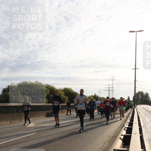 03.10.2024 - Köhlbrandbrückenlauf Miley Keyser http://msf.ph/oto/7157984 03.10.2024 09:19:58 Position 3 2599, 3486 meine-sportfotos.de