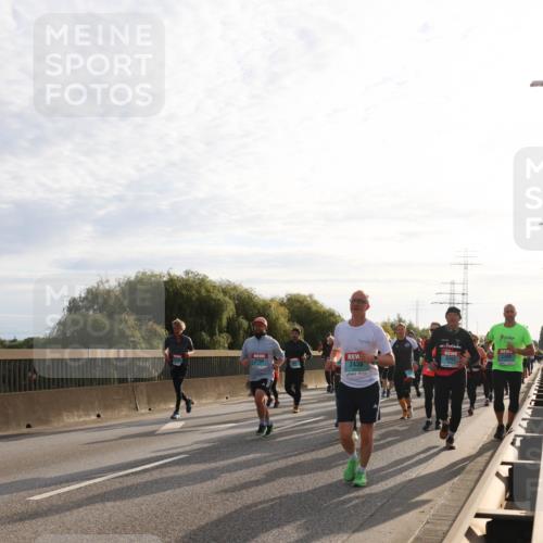 03.10.2024 - Köhlbrandbrückenlauf Miley Keyser http://msf.ph/oto/7158021 03.10.2024 09:20:11 Position 3 2438, 2409 meine-sportfotos.de