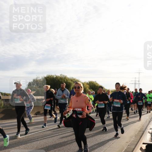 03.10.2024 - Köhlbrandbrückenlauf Miley Keyser http://msf.ph/oto/7158038 03.10.2024 09:20:15 Position 3 2831, 3615, 671, 2518, 2660 meine-sportfotos.de
