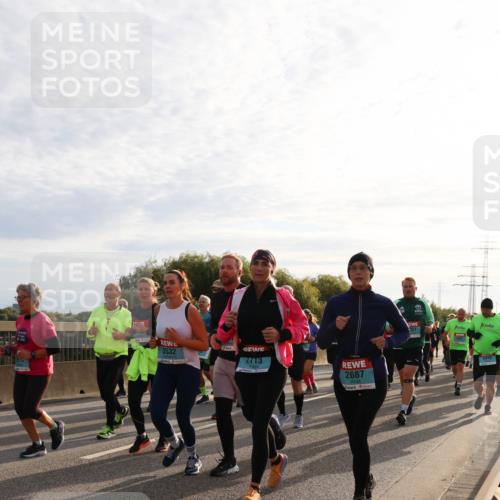 03.10.2024 - Köhlbrandbrückenlauf Miley Keyser http://msf.ph/oto/7158046 03.10.2024 09:20:18 Position 3 3532, 2713, 2687 meine-sportfotos.de