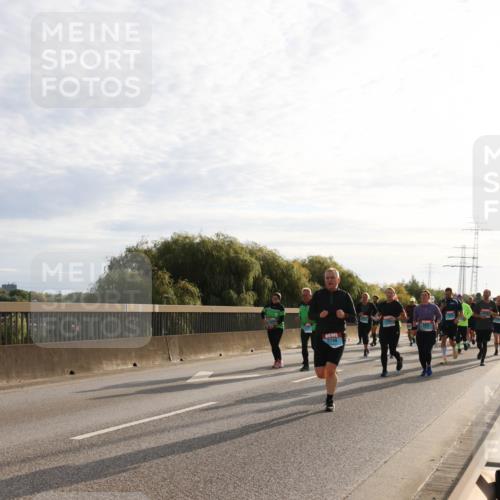 03.10.2024 - Köhlbrandbrückenlauf Miley Keyser http://msf.ph/oto/7158092 03.10.2024 09:20:33 Position 3 2748 meine-sportfotos.de